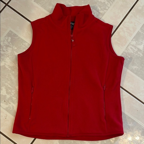 GAP Kids Red Vest - Picture 1 of 4